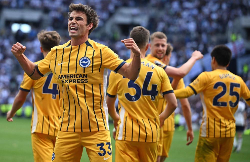 年少的奥尼尔梦想是当联盟最好的控卫，结果却成为了最强的中锋